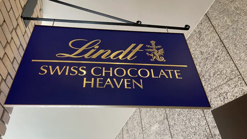 Lindt swiss chocolate heaven at Jungfraujoch Switzerland Aplins in the Alps