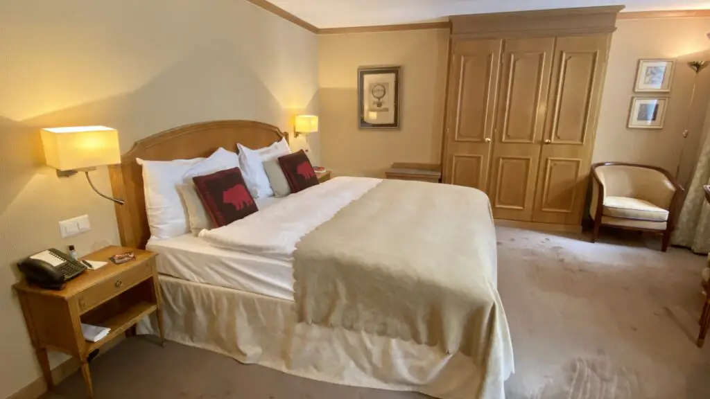 bedroom of 4 star zermatt hotel