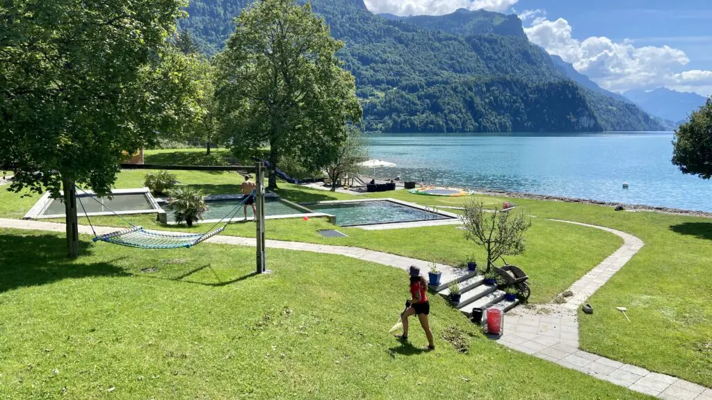 view of lawn at strandbad brienz