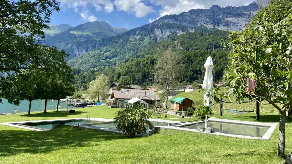 strandband brienz on lake brienz