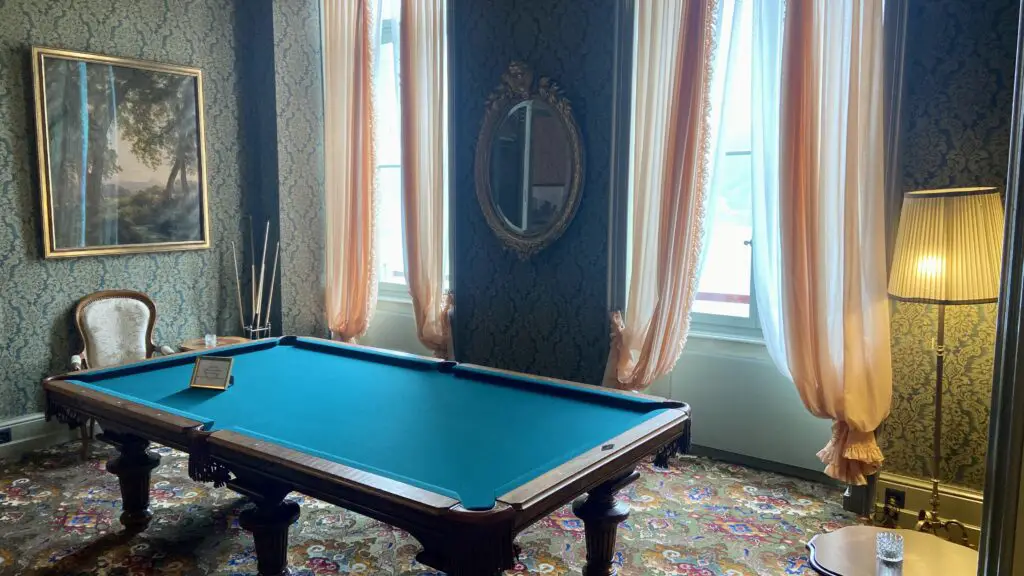 pool table at grandhotel giessbach 