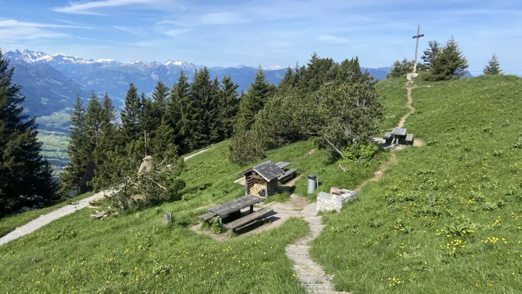 stanserhorn barbecue area and picnic tables