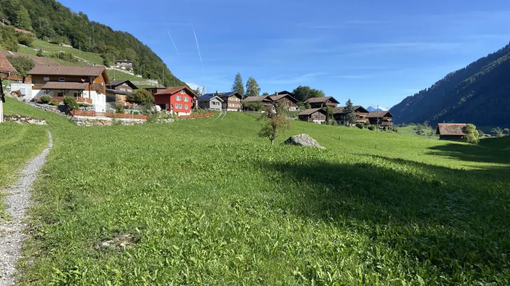 houses in lungern switzerland