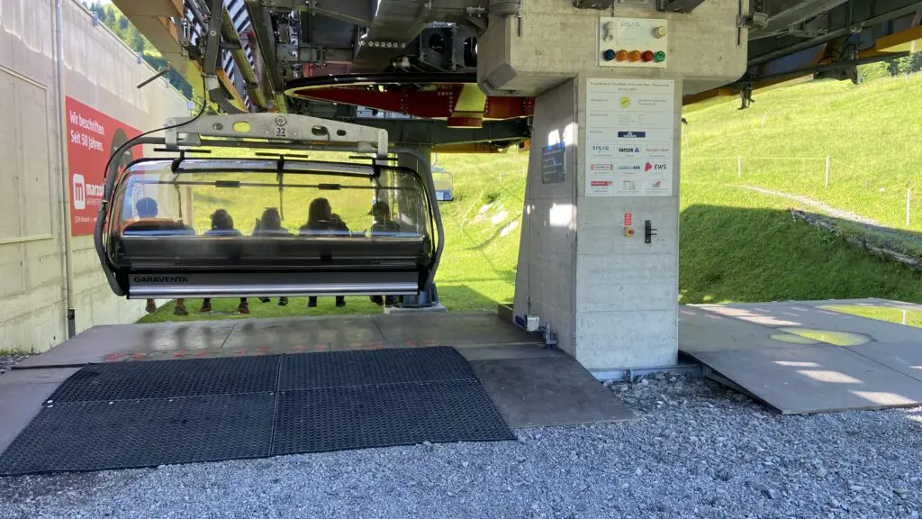 klingenstock chairlift above stoos switzerland