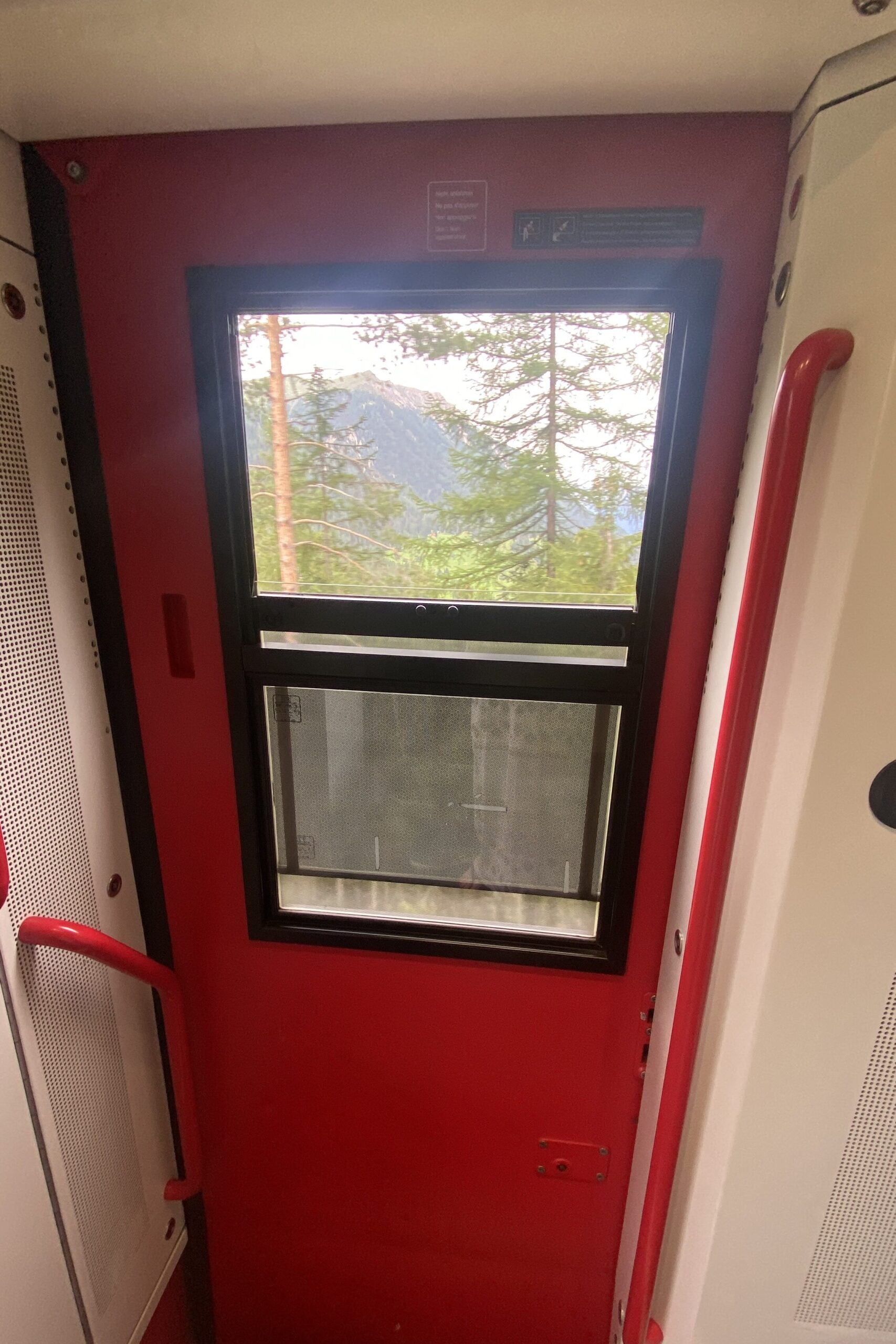 glacier express window that opens from the train door