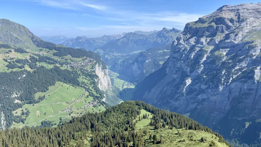 view of lauterbrunnen valley and wengen and mürren from tanzbödeli