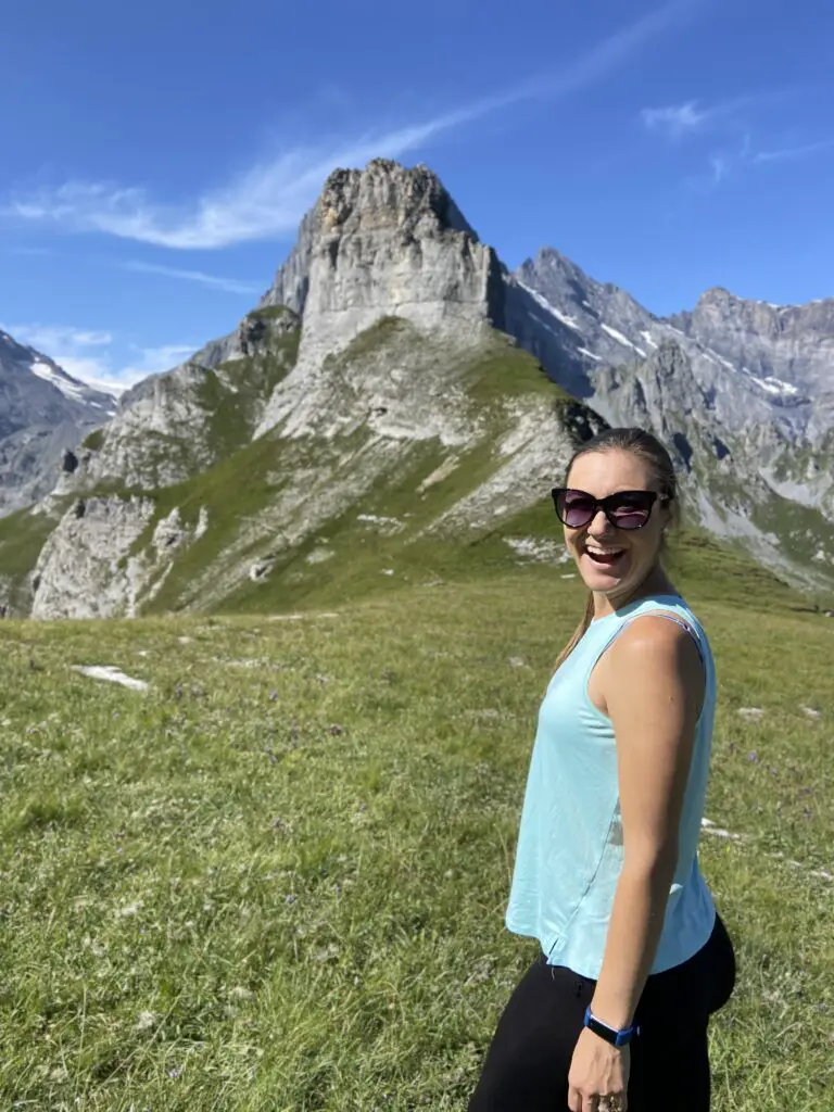 jana admiring the swiss alps views from tanzbödeli