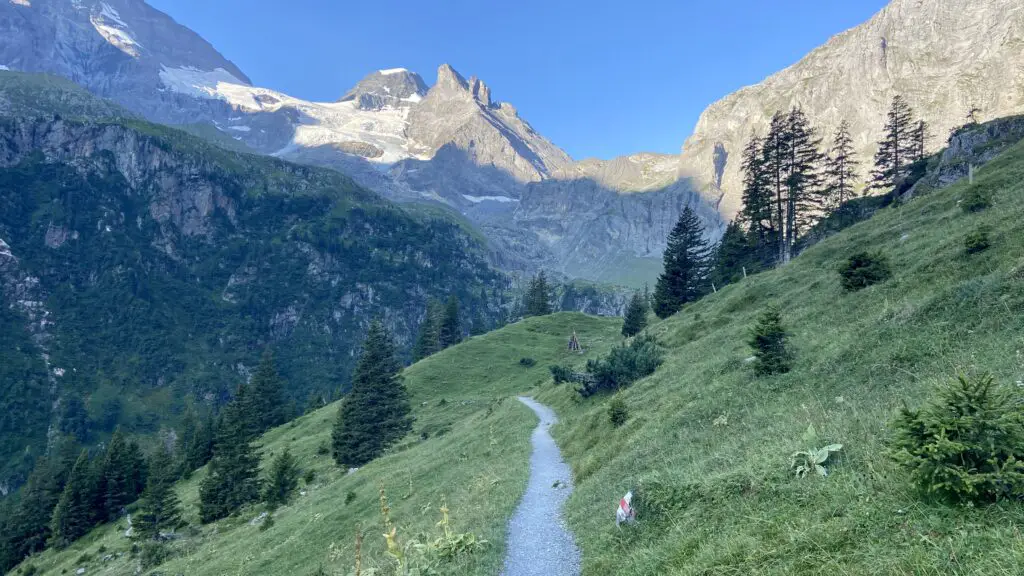 hike from obersteinberg to oberhornsee at sunrise