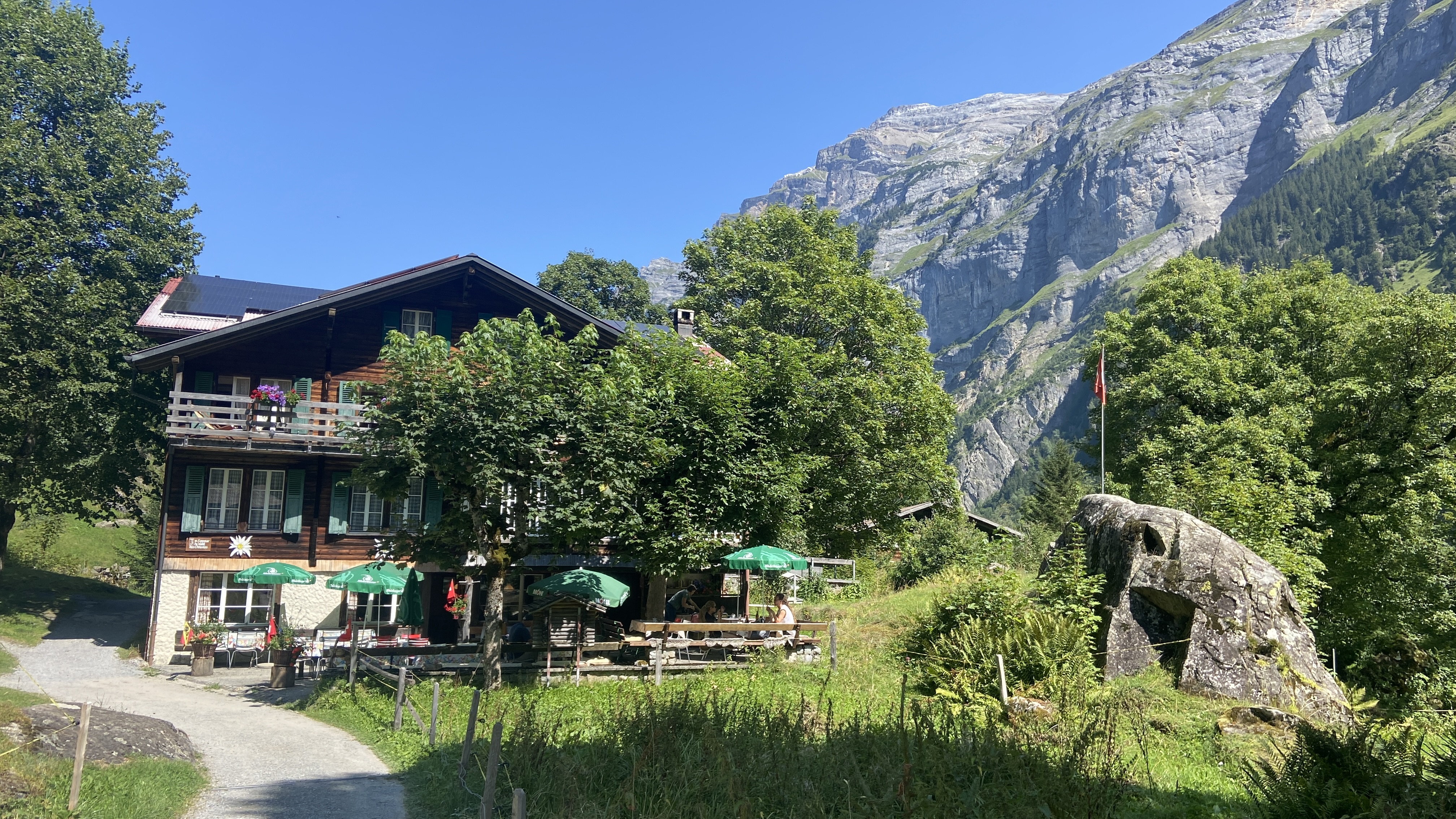 restaurant hotel Trachsellauenen switzerland