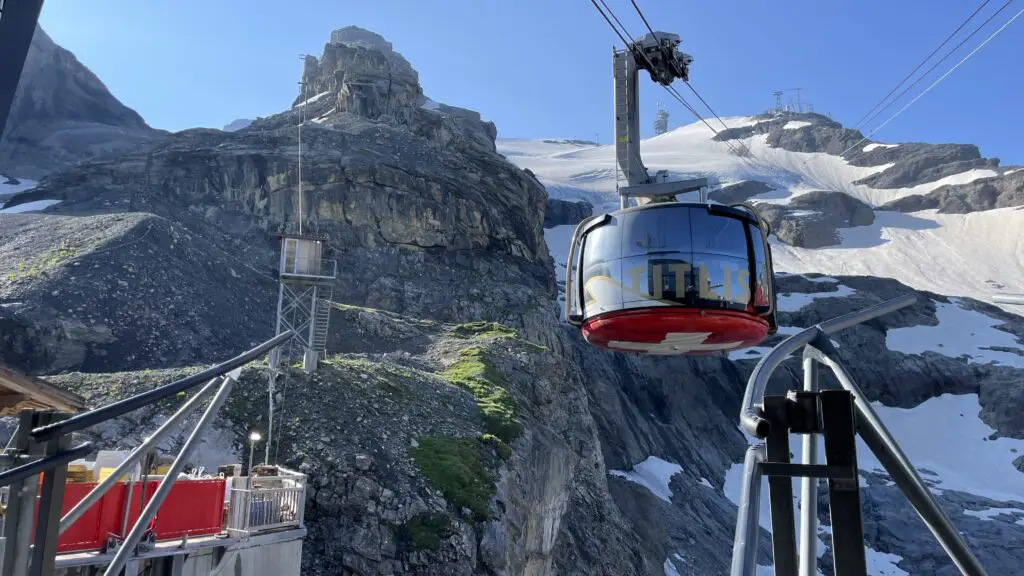 mt. titlis rotair revolving cable cars