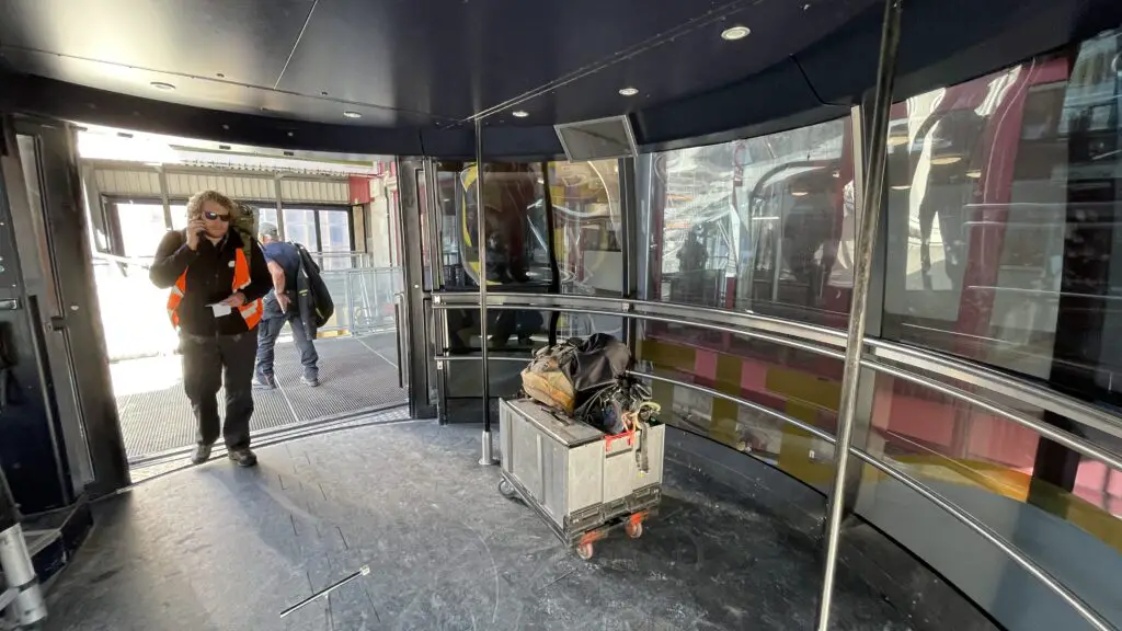 inside the mt. titlis rotair revolving cable cars