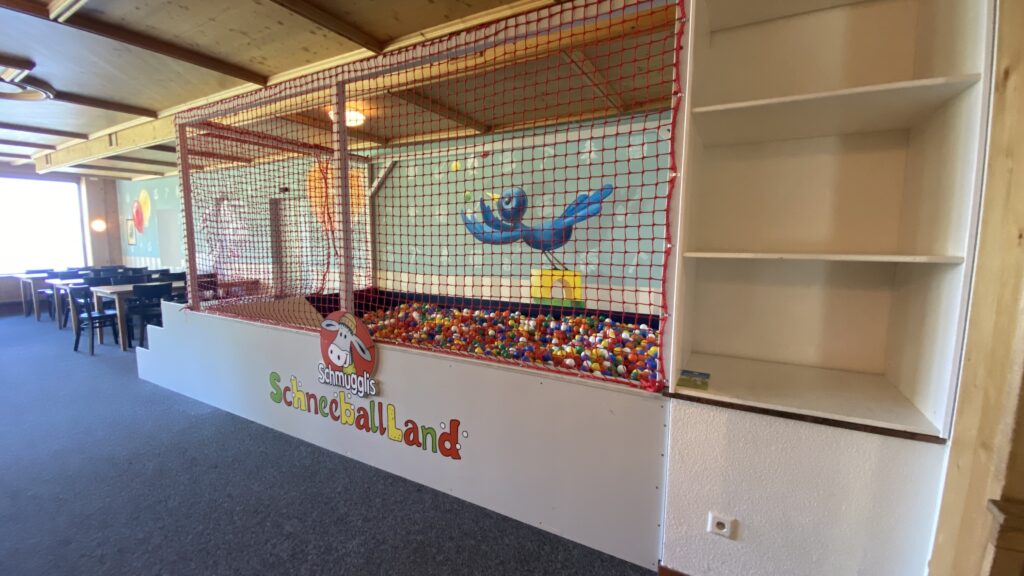 indoor playground in trubsee restaurant and lodge