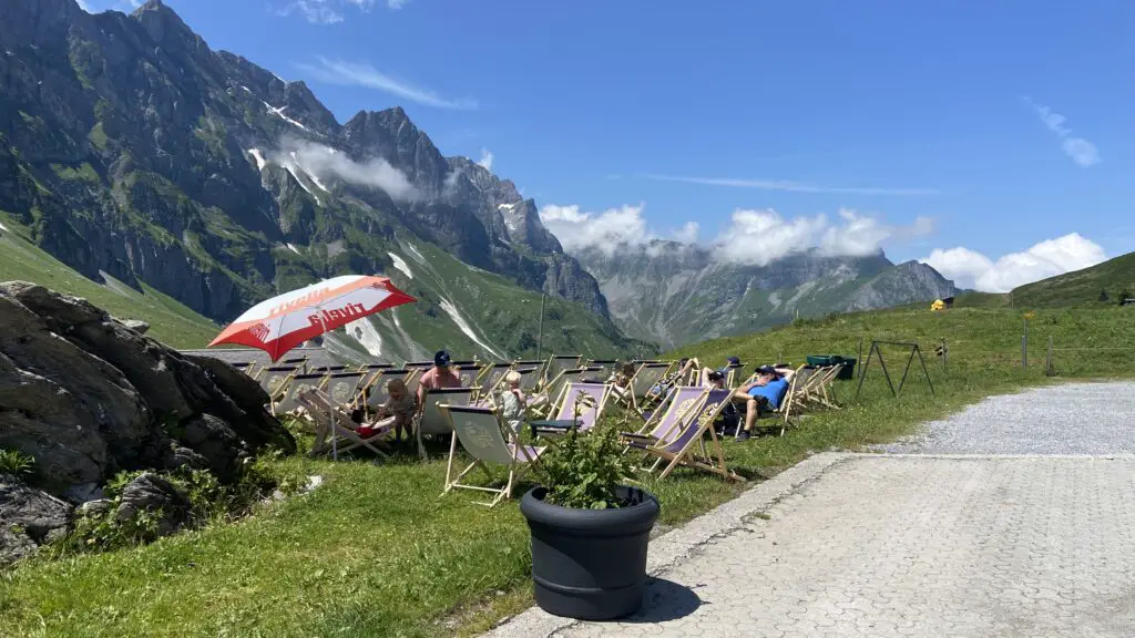 sun chairs at restaurant alpstubli trubsee