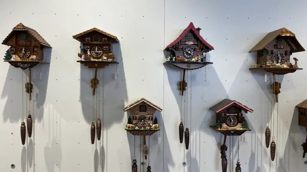 cuckoo clocks in switzerland souvenir