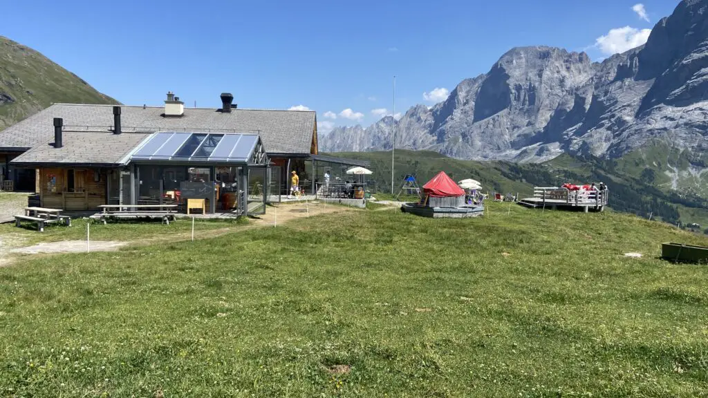 schreckfeld restaurant below grindelwald first