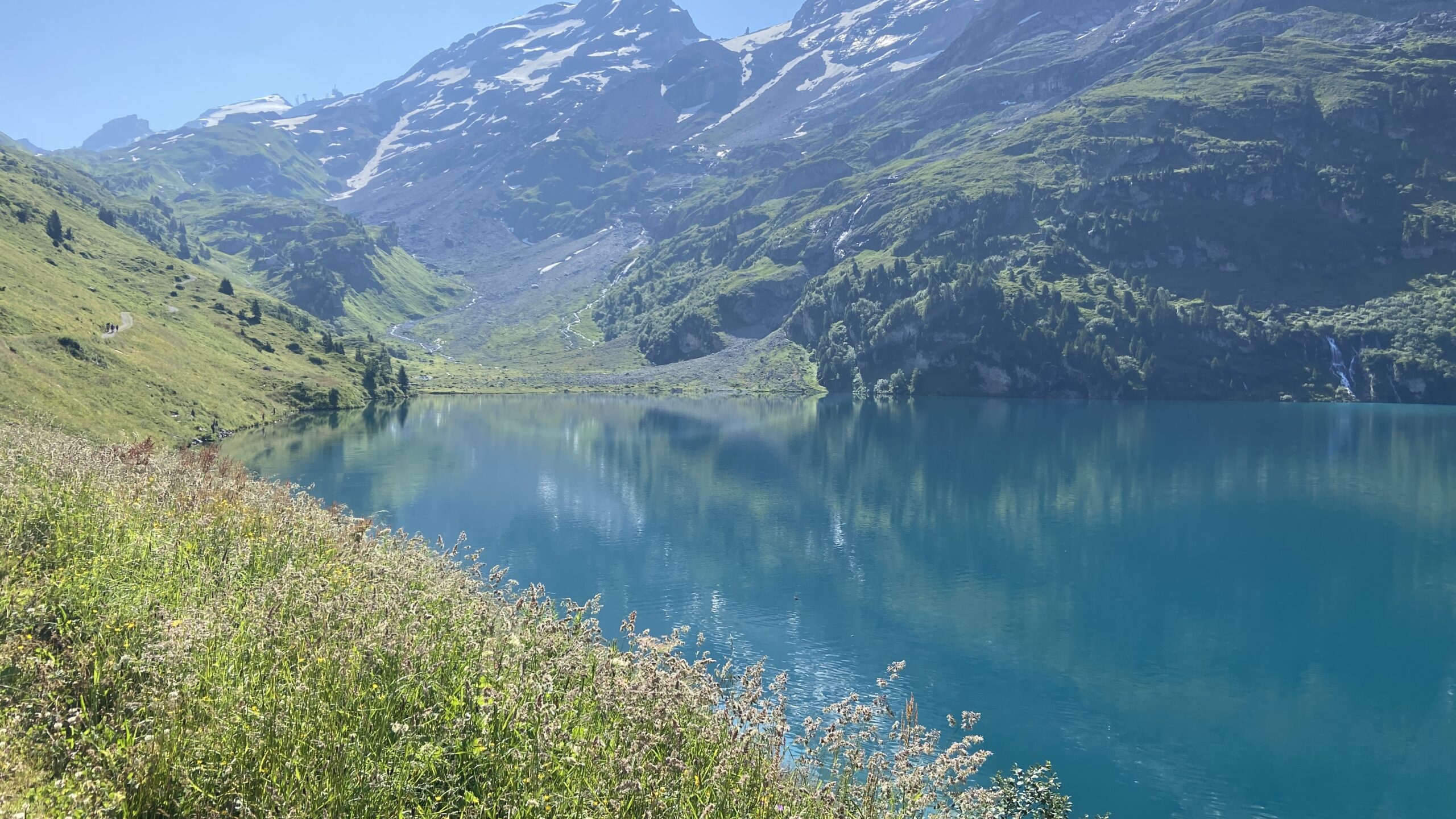 engstlensee lake in switzerland