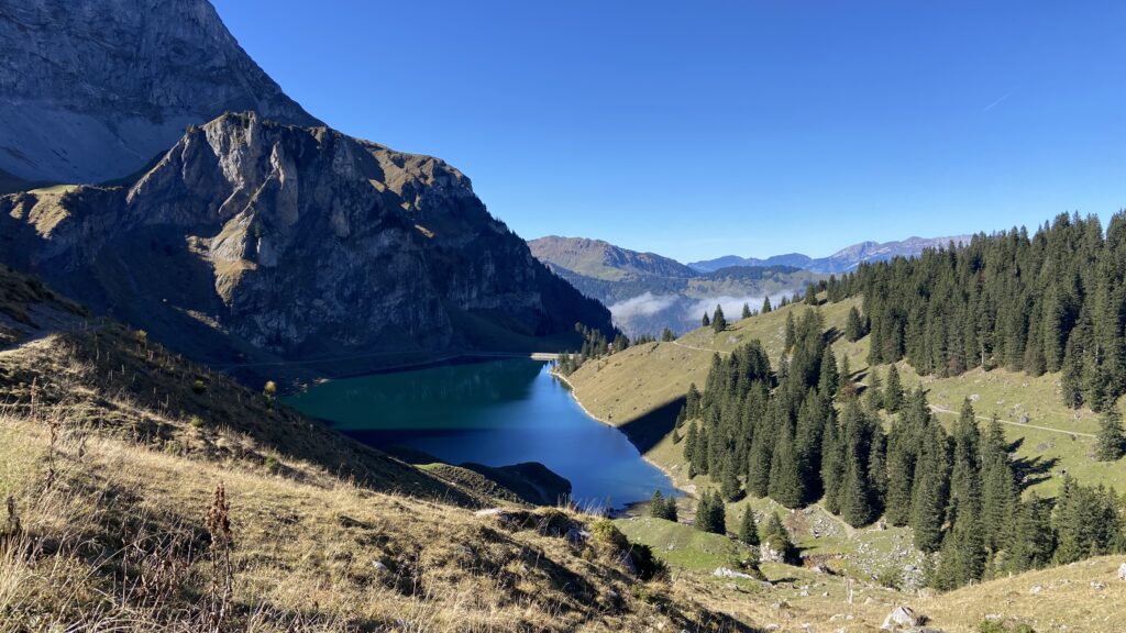 bannalp unterstaffel hike to viewpoint